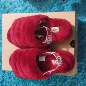 UGG slippers red soft, plush and super comfy with straps sz6 new in box